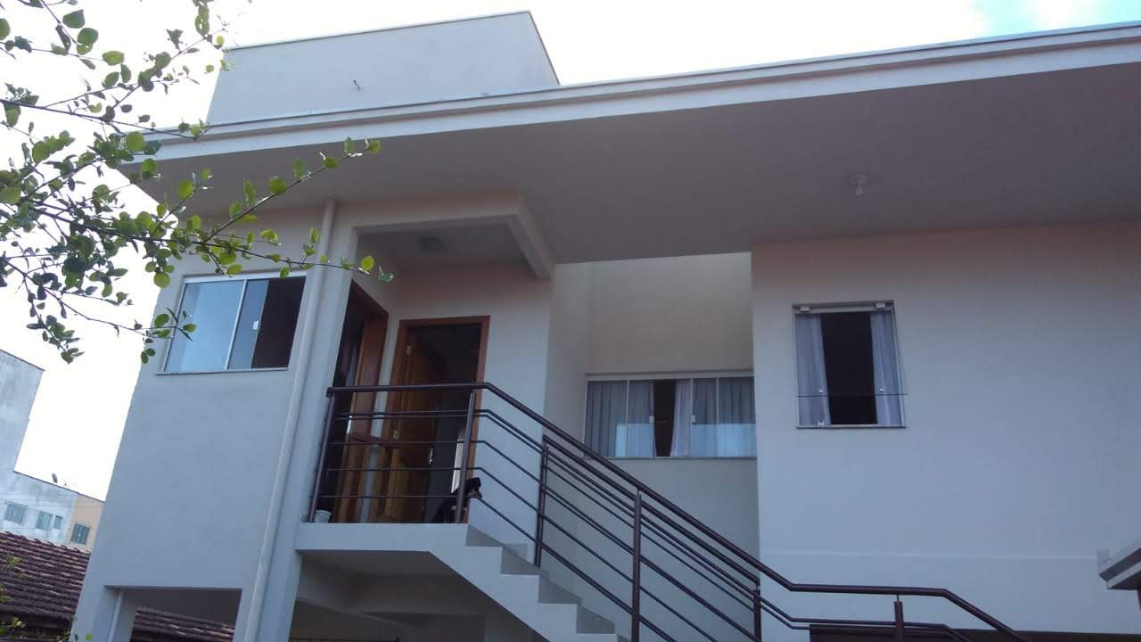 Pintura exterior de moradia